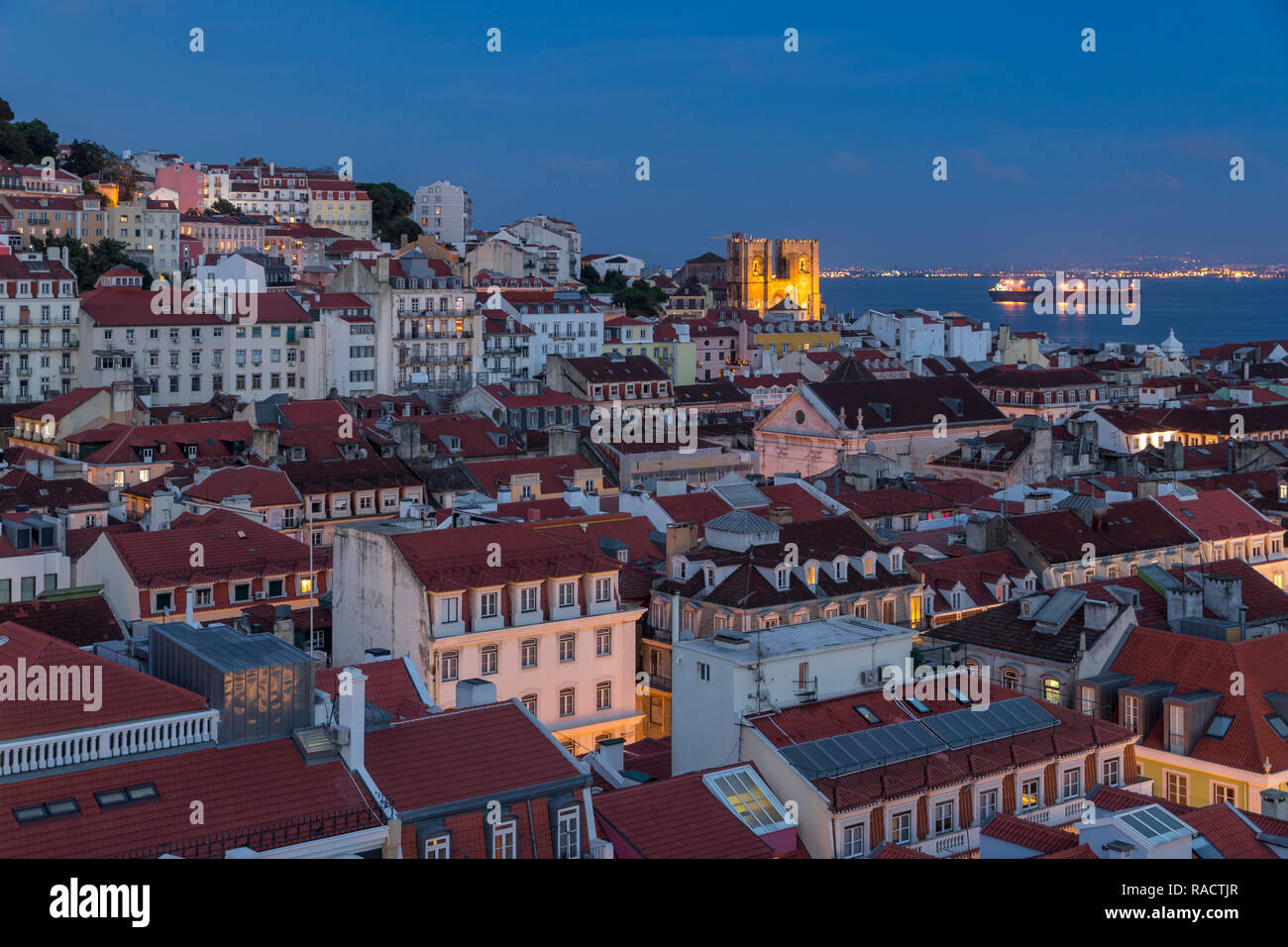 Vue depuis le belvédère de Santa Justa sur le centre-ville, Lisbonne, Portugal, Europe Banque D'Images