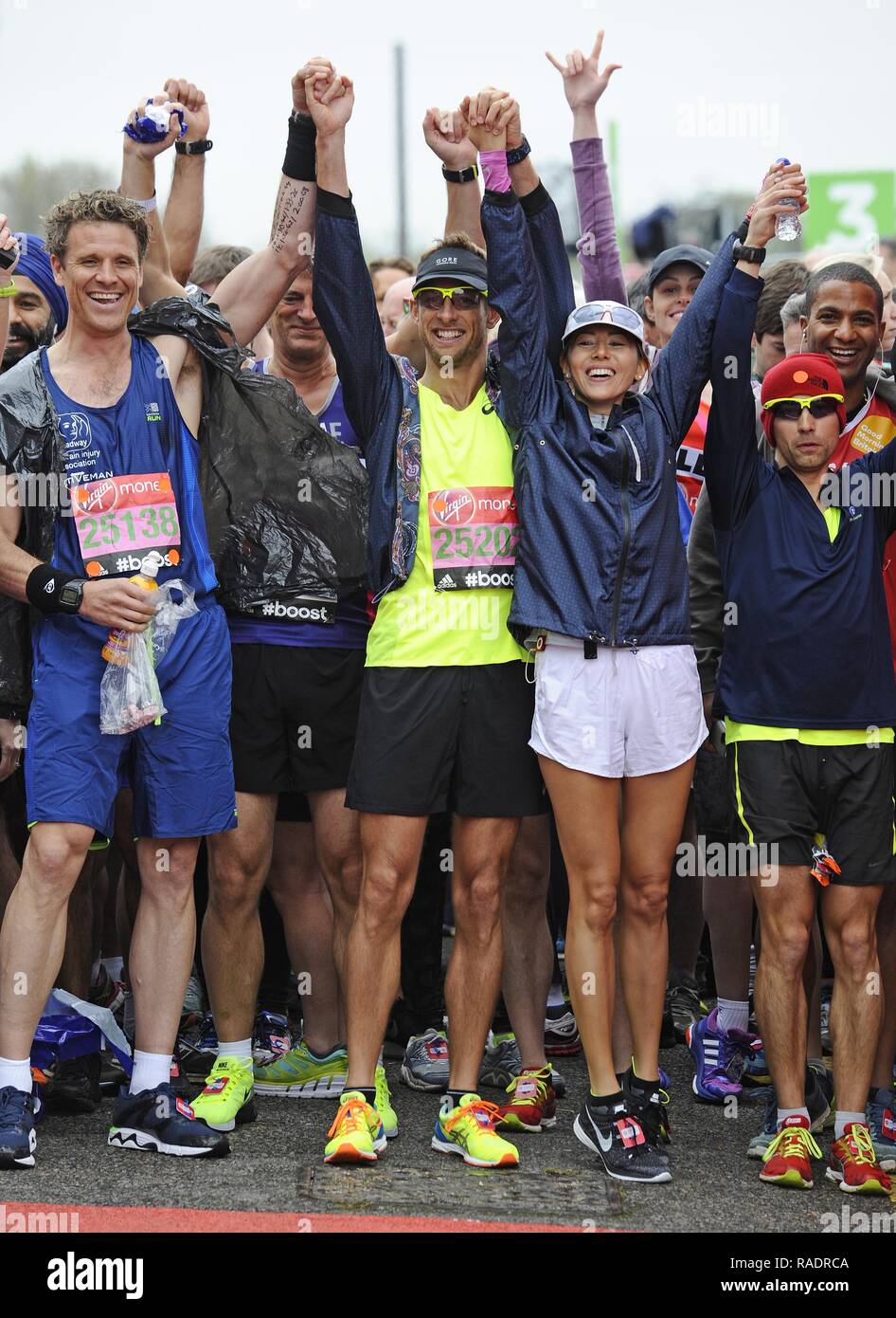 Diverses personnalités prennent part à la Vierge Argent Marathon de Londres à Blackheath Où : London, Royaume-Uni Quand : 26 Avr 2015 Crédit : Steve Finn/WENN Banque D'Images