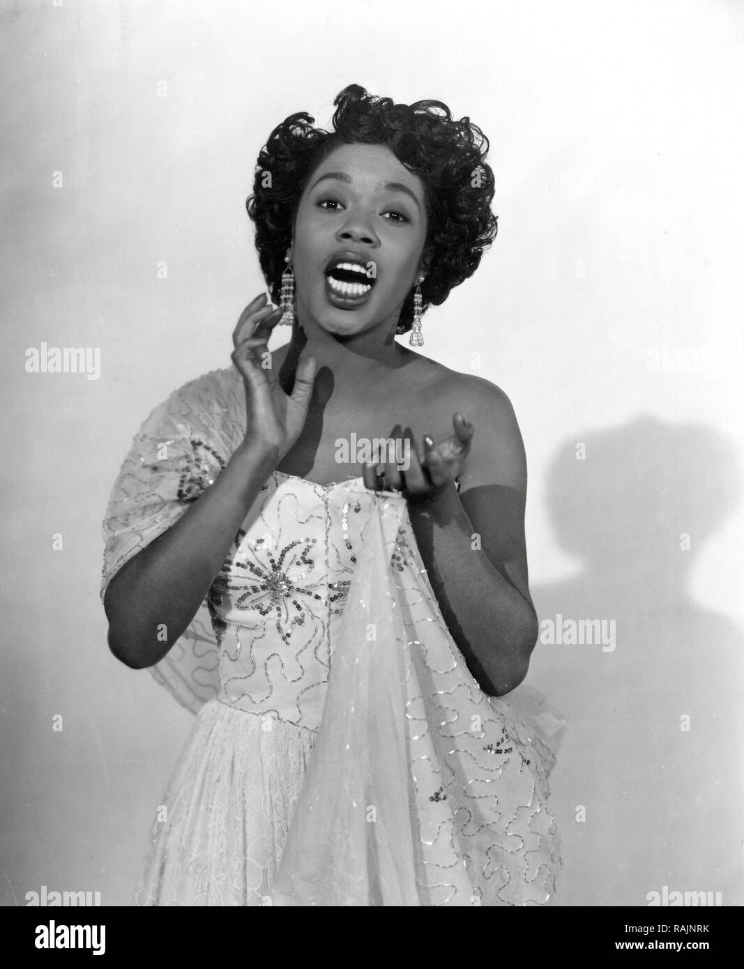 Photo publicitaire de Sarah Vaughan, vers 1953 référence du dossier # 33636 935THA Banque D'Images