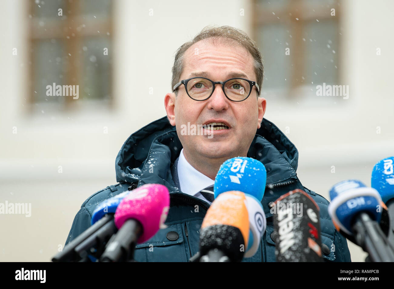 Seeon, Allemagne. 08Th Jan, 2019. Alexander Dobrindt, chef de la CSU, groupe d'État fait une déclaration à la presse au cours de la retraite hivernale de l'état de la CSU au Bundestag à Seeon monastère. Credit : Matthias Balk/dpa/Alamy Live News Banque D'Images