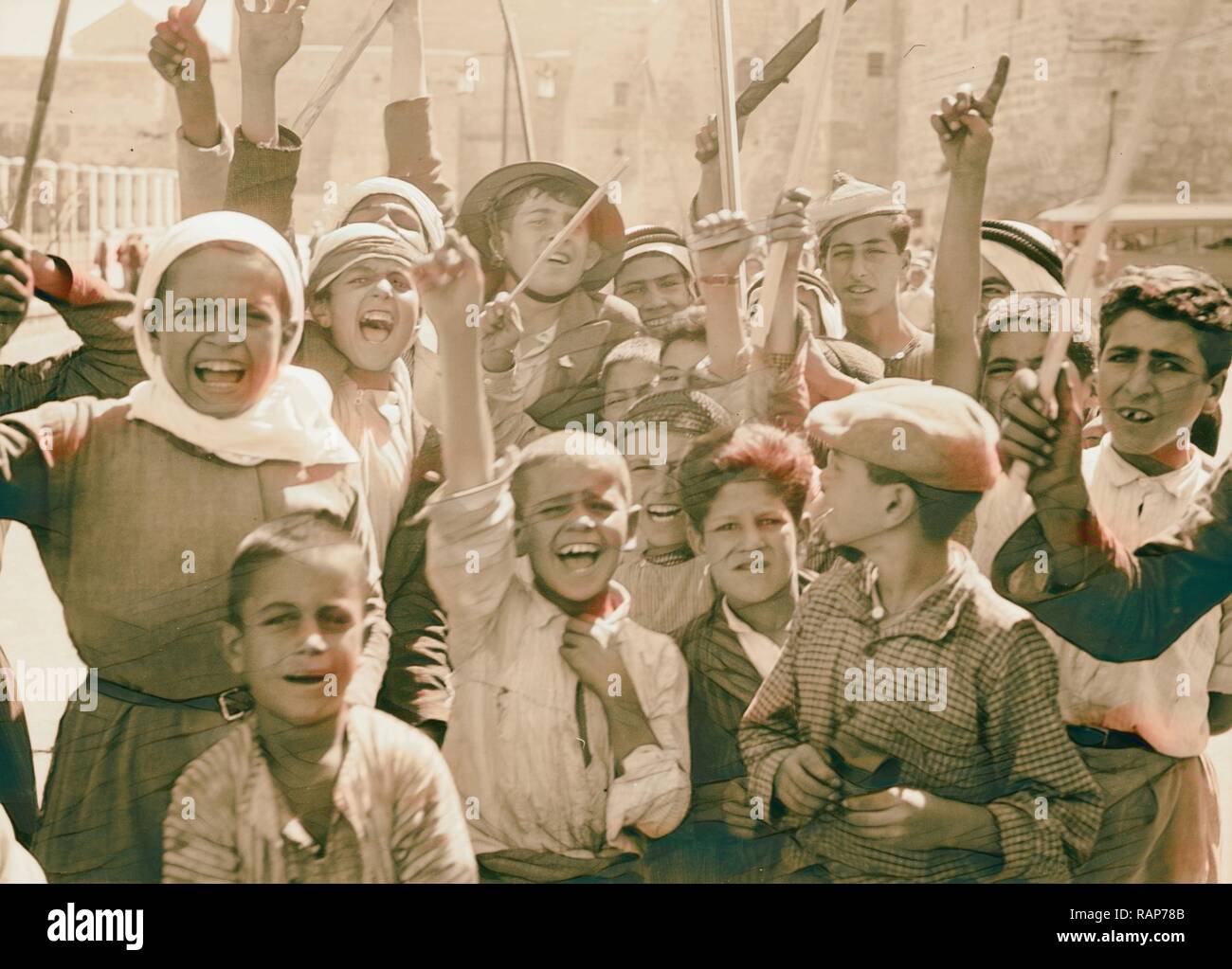 Attaque de rebelles sur Bethléem, Septembre 14, 1938 De jeunes Arabes l'agitation & running riot à Bethléem après gravure gouvernement repensé Banque D'Images