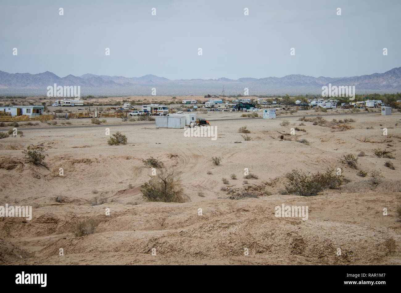 21 AOÛT 2018 - SLAB CITY, CA : Vue de Slab City, une communauté anarchique dans le désert californien avec les résidents qui vivent hors de la grille Banque D'Images