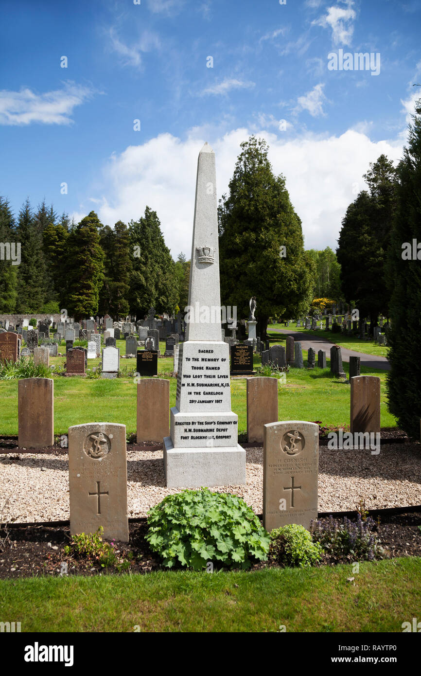 Le mémorial pour les 31 officiers, les hommes et les ingénieurs civils du sous-marin K13 qui est mort lorsque son navire coulé dans le Gareloch le 29 janvier, Banque D'Images