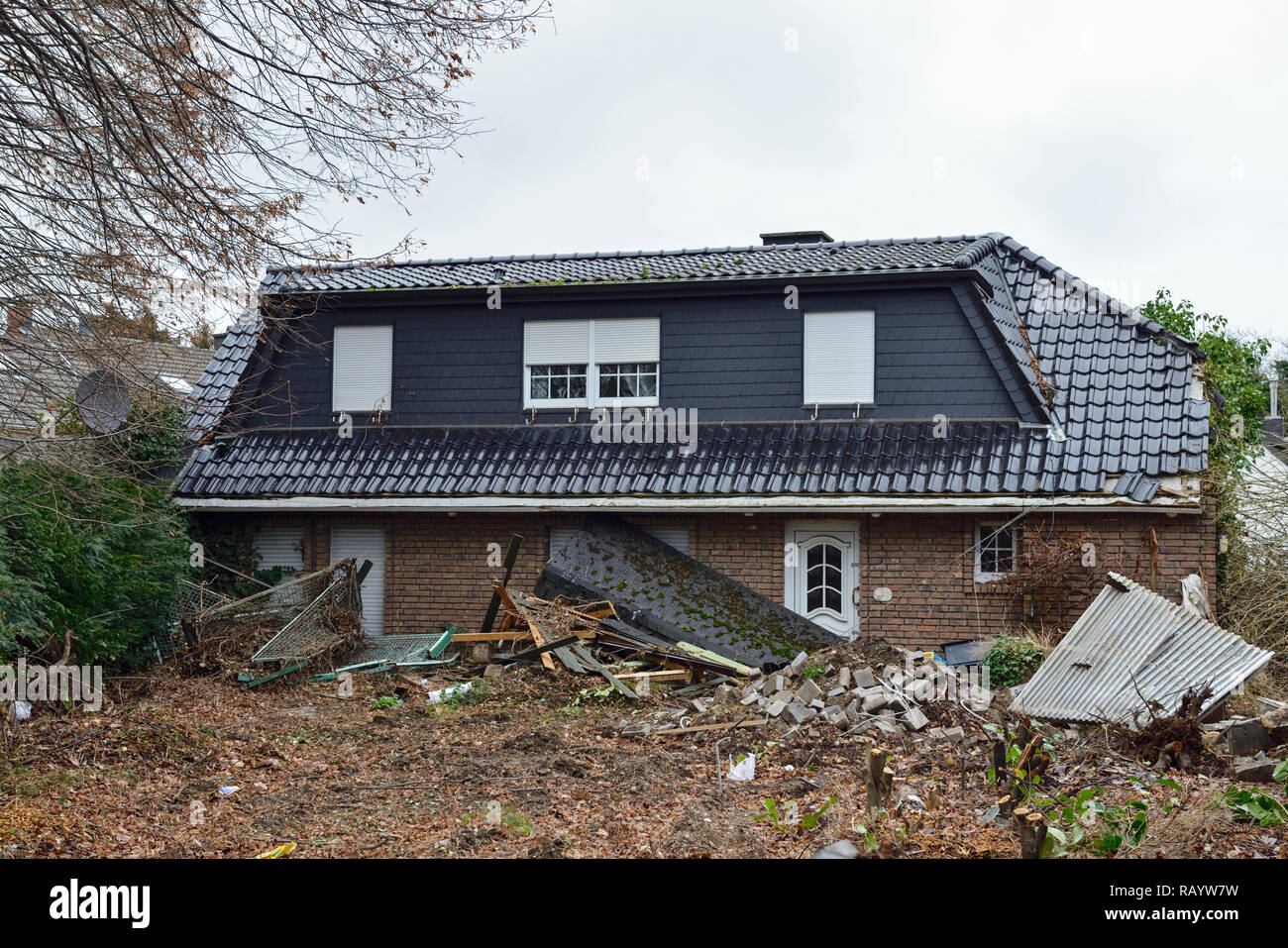 En décembre 2018, évacué house en Manheim Kerpen, Nordrhein-Westfalen, Allemagne - démolition en vue de l'expansion de la mine de lignite de RWE de surface Banque D'Images