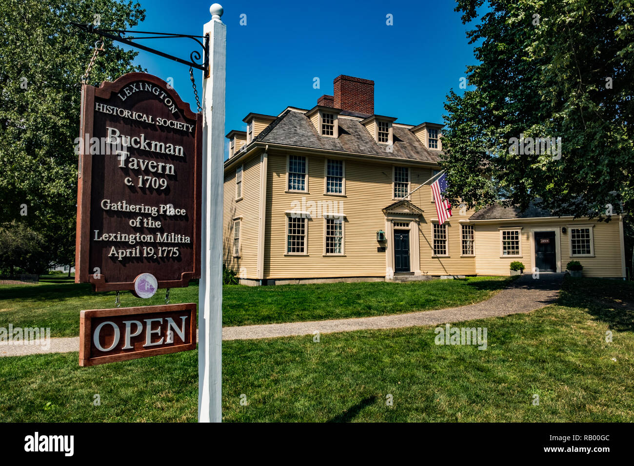 Buckman Tavern sur Lexington Green, Massachusetts Banque D'Images