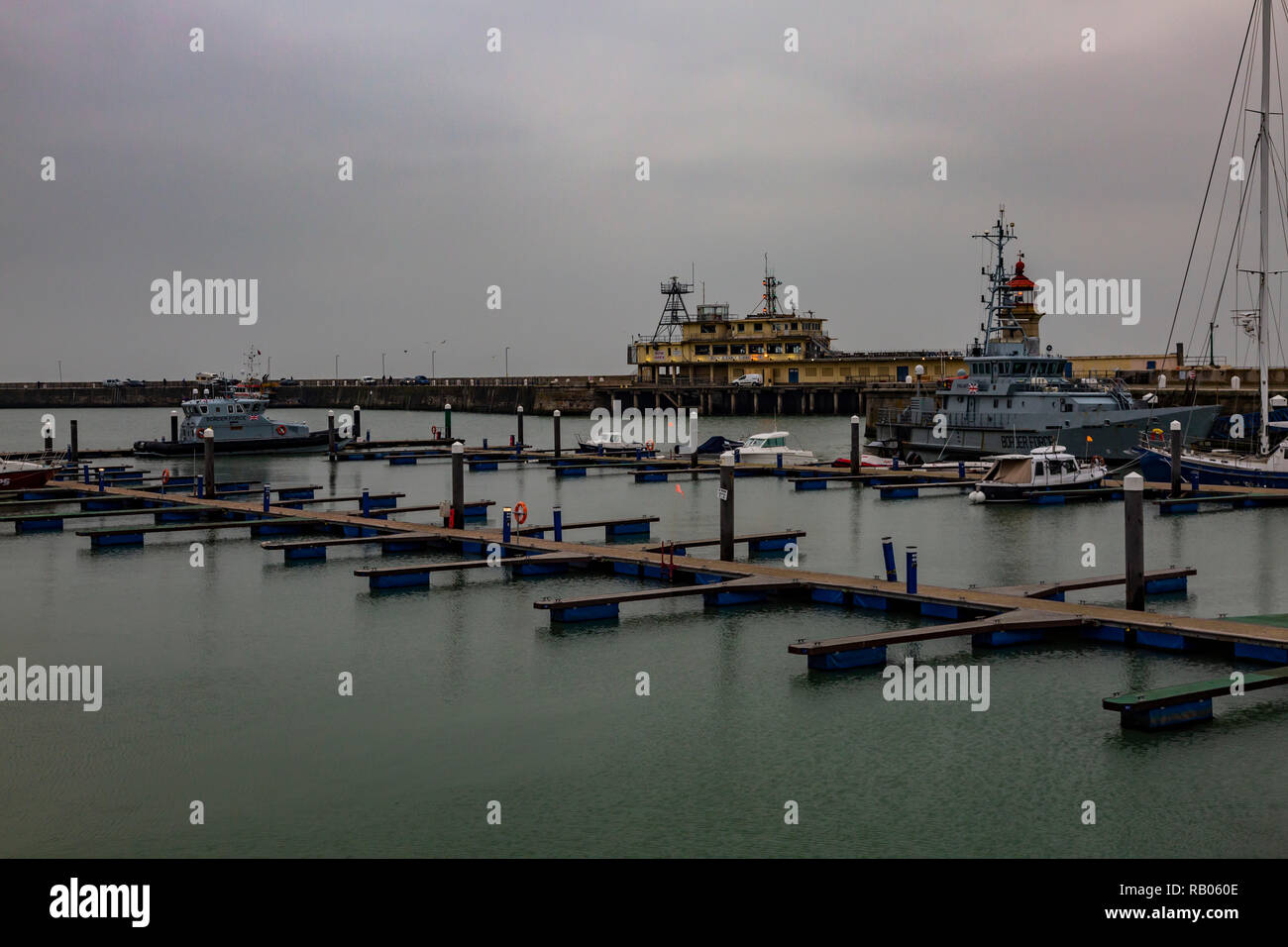 Ramsgate, Royaume-Uni. 5 janvier 2018. L'vigilants amarré dans le port de Ramsgate. Credit : ernie Jordanie/Alamy Live News Banque D'Images