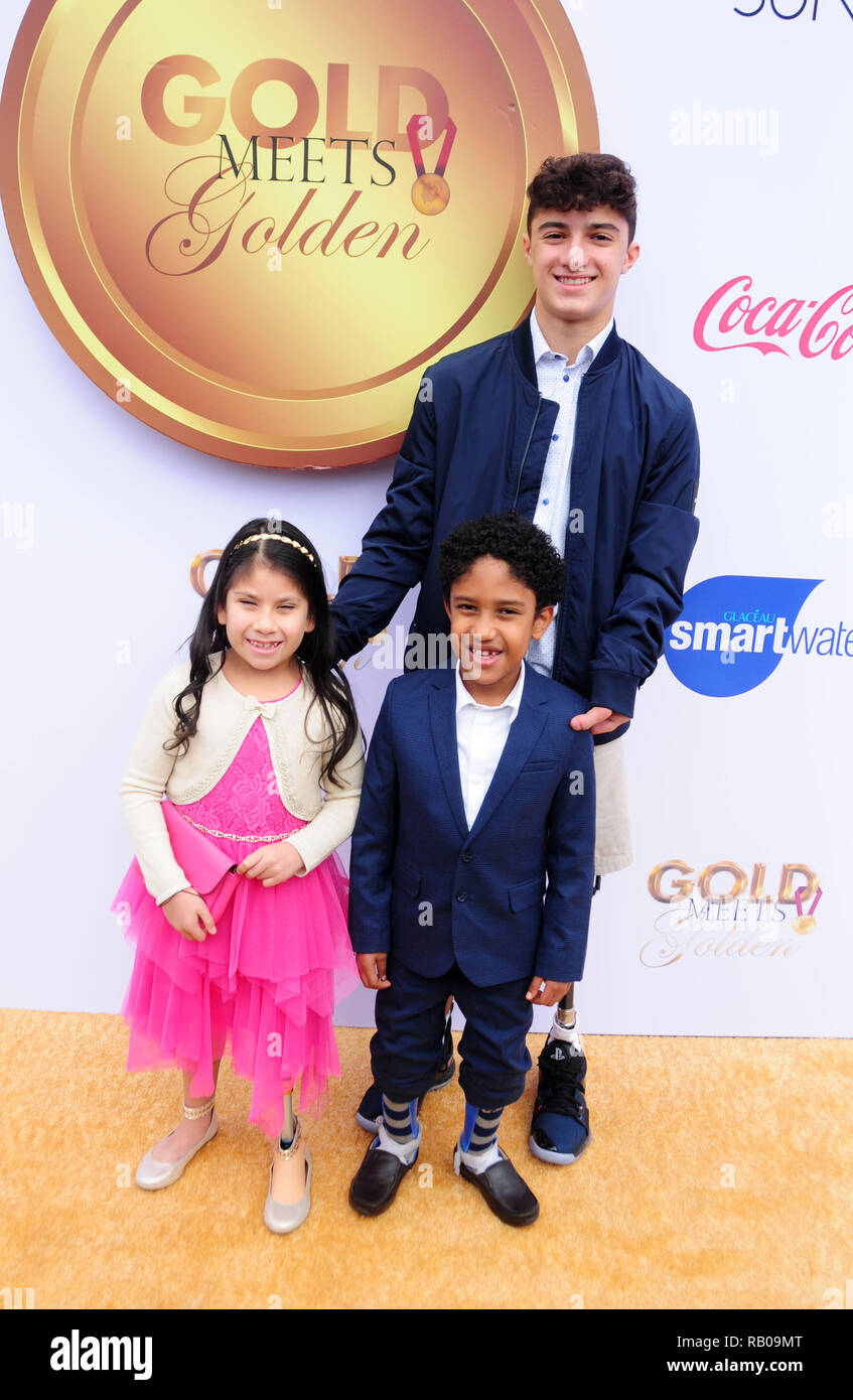 Californie, USA. 5e jan 2019. Paraolympian athlètes Michaela Mendez, Ezra Frech et Carmello Dawson à la 6ème rencontre annuelle organisée par l'or d'Or Nicole Kidman et Nadia Comaneci le 5 janvier 2019, à la Chambre sur le coucher du soleil à West Hollywood, Californie. Photo de Barry King/Alamy Live News Banque D'Images