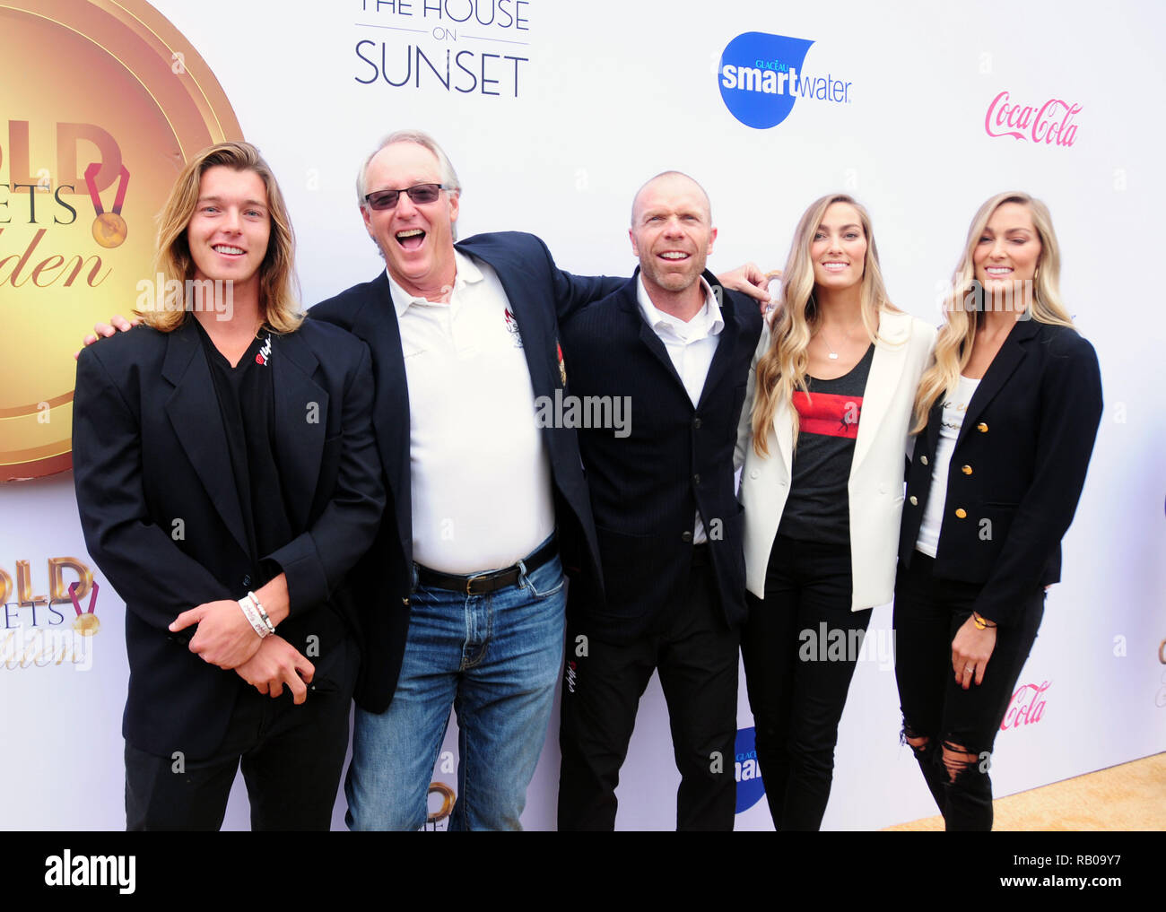 Californie, USA. 5e jan 2019. Hagen Smith et père de beach-volley professionnel dvd Sinjin Smith, joueuse de Casey Jennings, McKenna Thibodeau et Madison Willis à la 6ème rencontre annuelle organisée par l'or d'Or Nicole Kidman et Nadia Comaneci le 5 janvier 2019, à la Chambre sur le coucher du soleil à West Hollywood, Californie. Photo de Barry King/Alamy Live News Banque D'Images