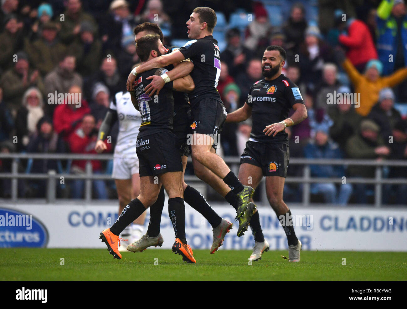 Exeter Chiefs Santiago Cordero célèbre sa essayer pendant la Premiership match Gallagher à Sandy Park, Exeter. Banque D'Images