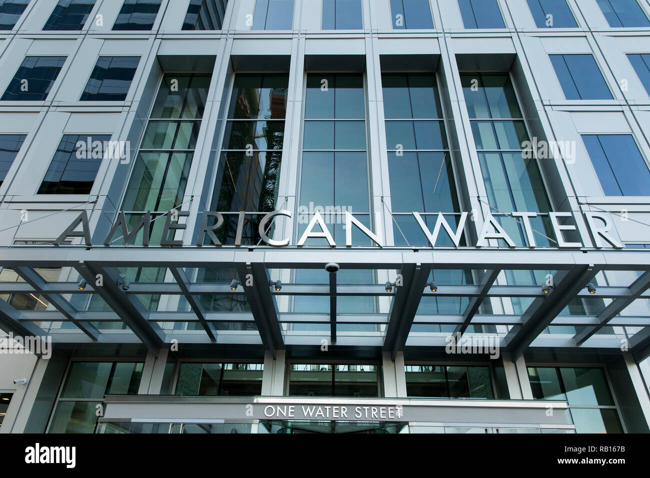 Un logo affiche à l'extérieur du siège de l'American Water à Camden, New Jersey, le 23 décembre 2018. Banque D'Images