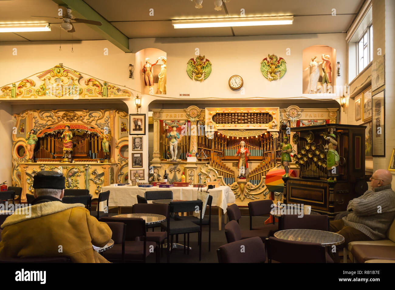 Intérieur de l'Organe d'Amersham Musée juste sur une journée portes ouvertes, España, avec des instruments fabriqués par Marenghi et Gavioli Banque D'Images