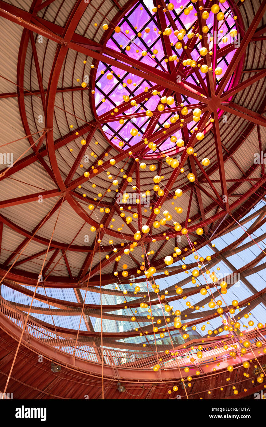 Le California ScienCenter, accueil de la navette spatiale Endeavour en Samuel Oschin Pavilion, Exposition Park, Los Angeles, CA. Banque D'Images