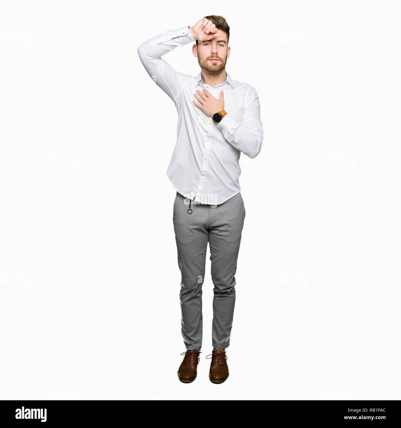 Young handsome man Touching forehead pour maladie et la fièvre, la grippe et le froid, malade du virus Banque D'Images