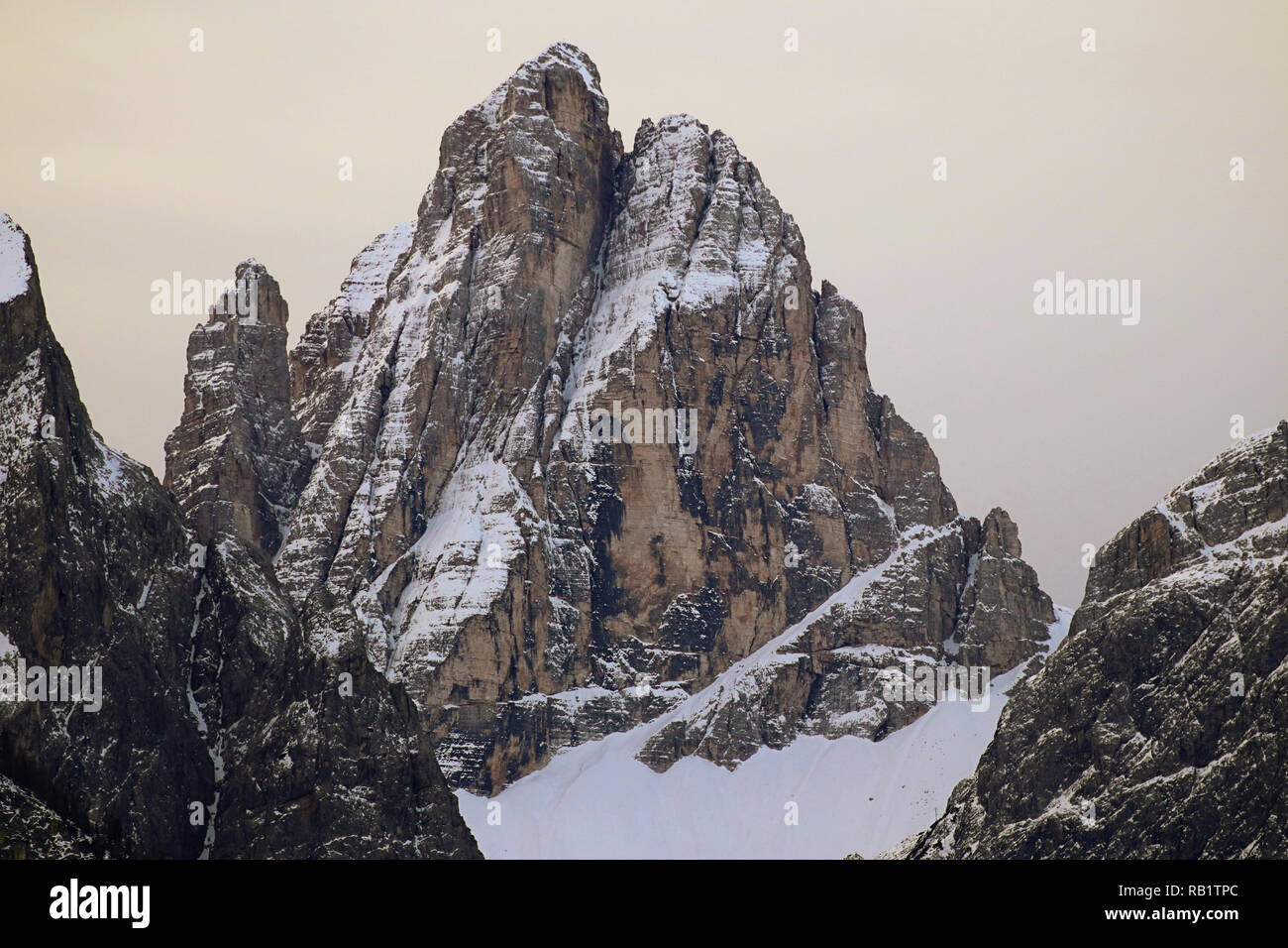 Dolomiti di Sesto, Italie (Dolomites de Sesto), vue panoramique de la Croda dei Toni , montagne Dolomites des Alpes italiennes Banque D'Images