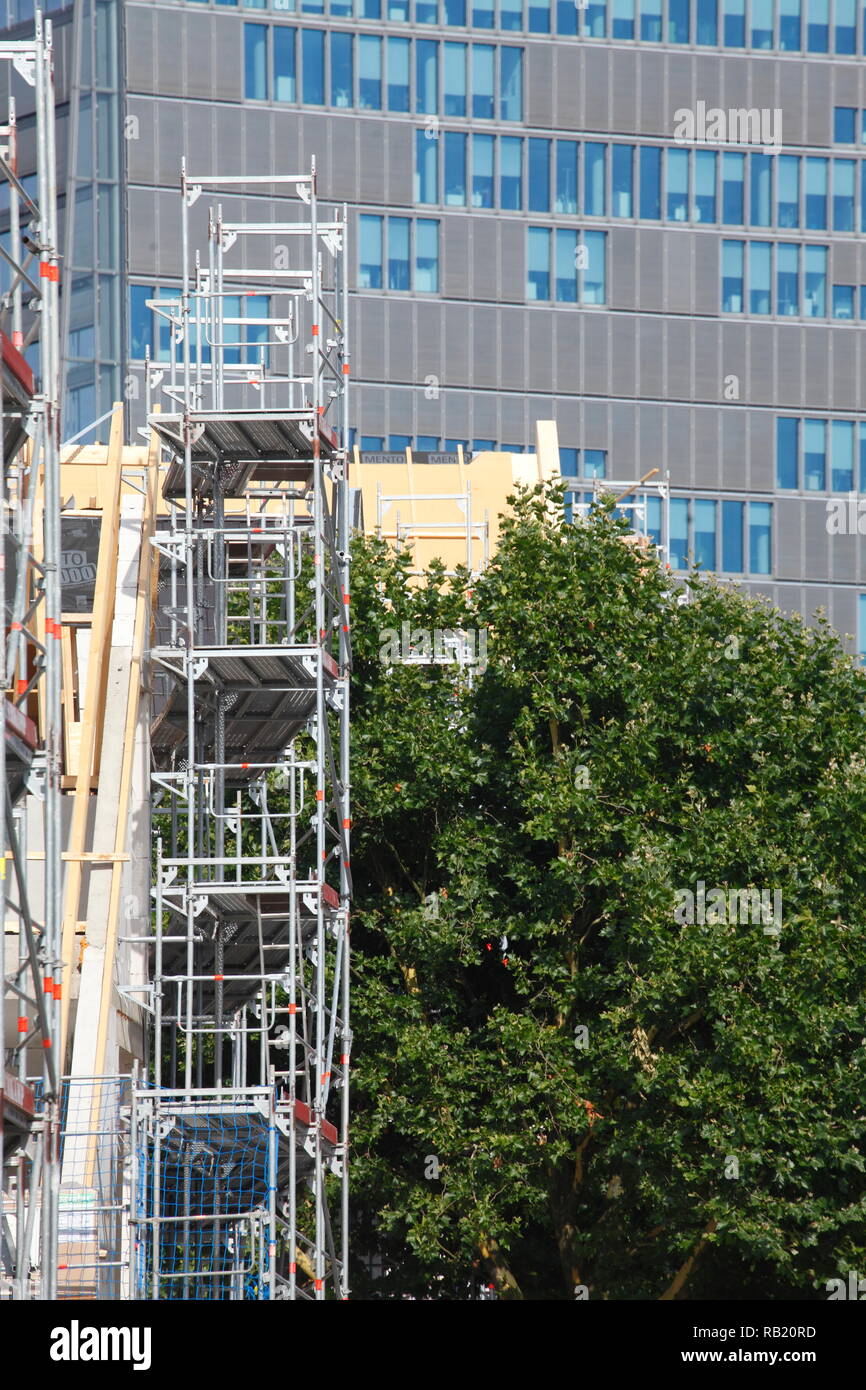 Les échafaudages, site de construction, shell, house Banque D'Images