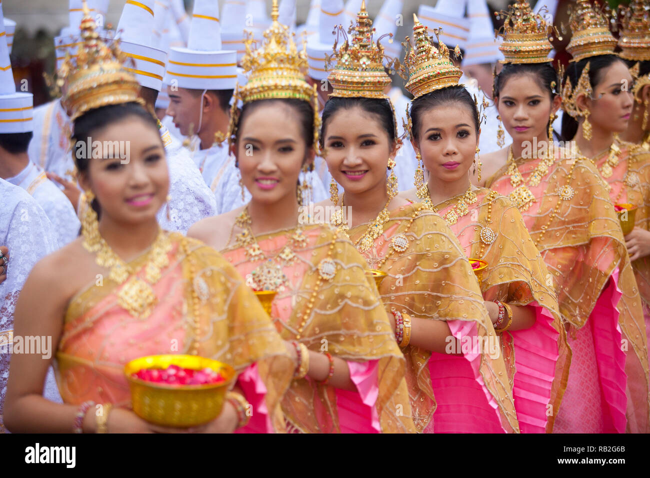 Cérémonie religieuse bouddhiste thaï Wat Traimit, le Temple du Bouddha d'or, Bangkok, Thaïlande Banque D'Images