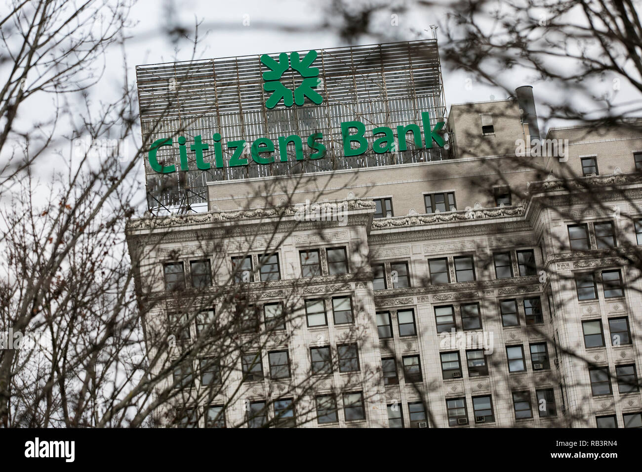 Un logo affiche à l'extérieur d'un établissement occupé par la Citizens Bank dans la région de Wilkes-Barre, Pennsylvanie, le 29 décembre 2018. Banque D'Images