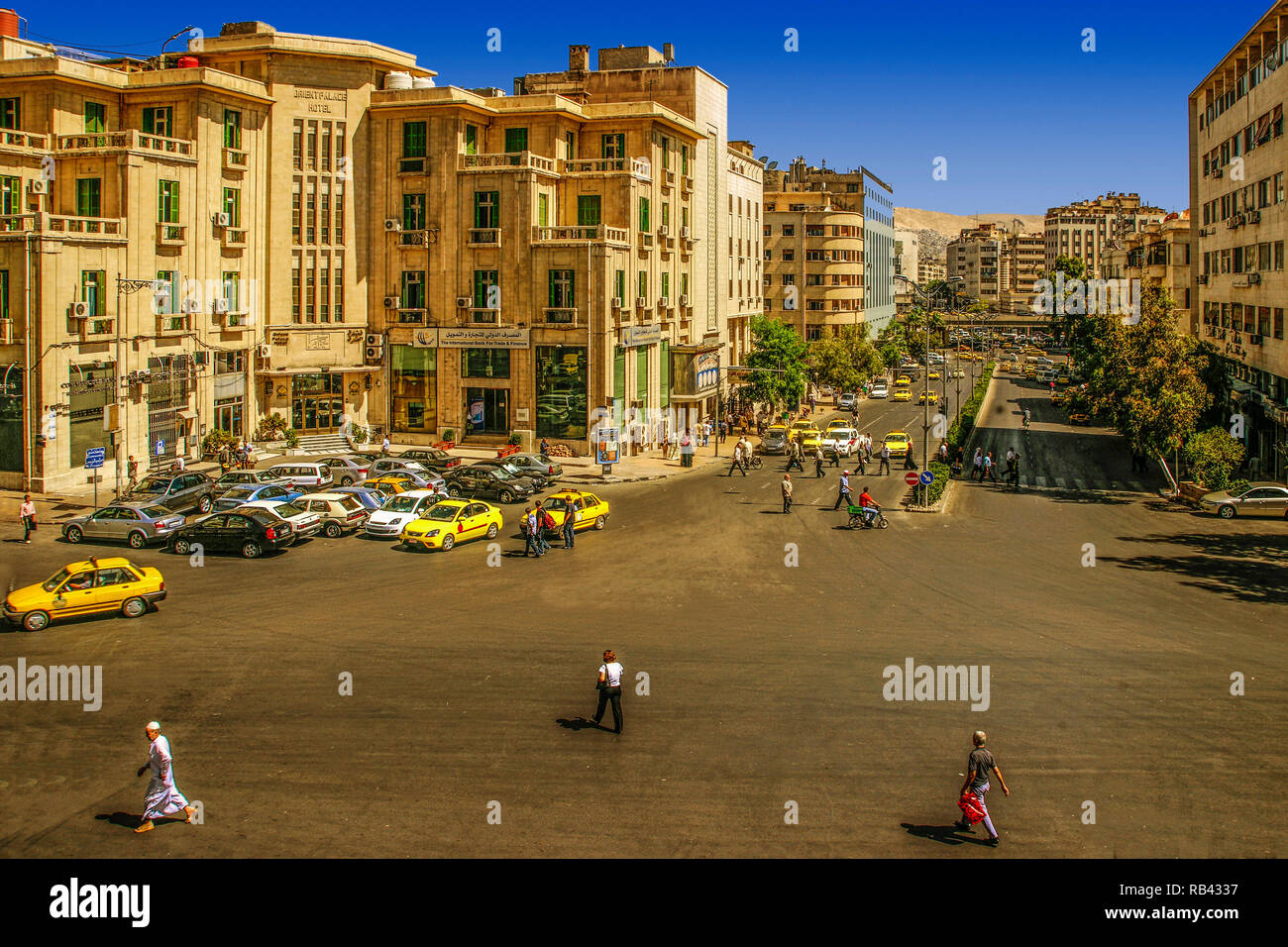 Ville moderne par le Hedjaz railway station, et le célèbre Orient Palace Hotel. Damas. La Syrie, au Moyen-Orient Banque D'Images