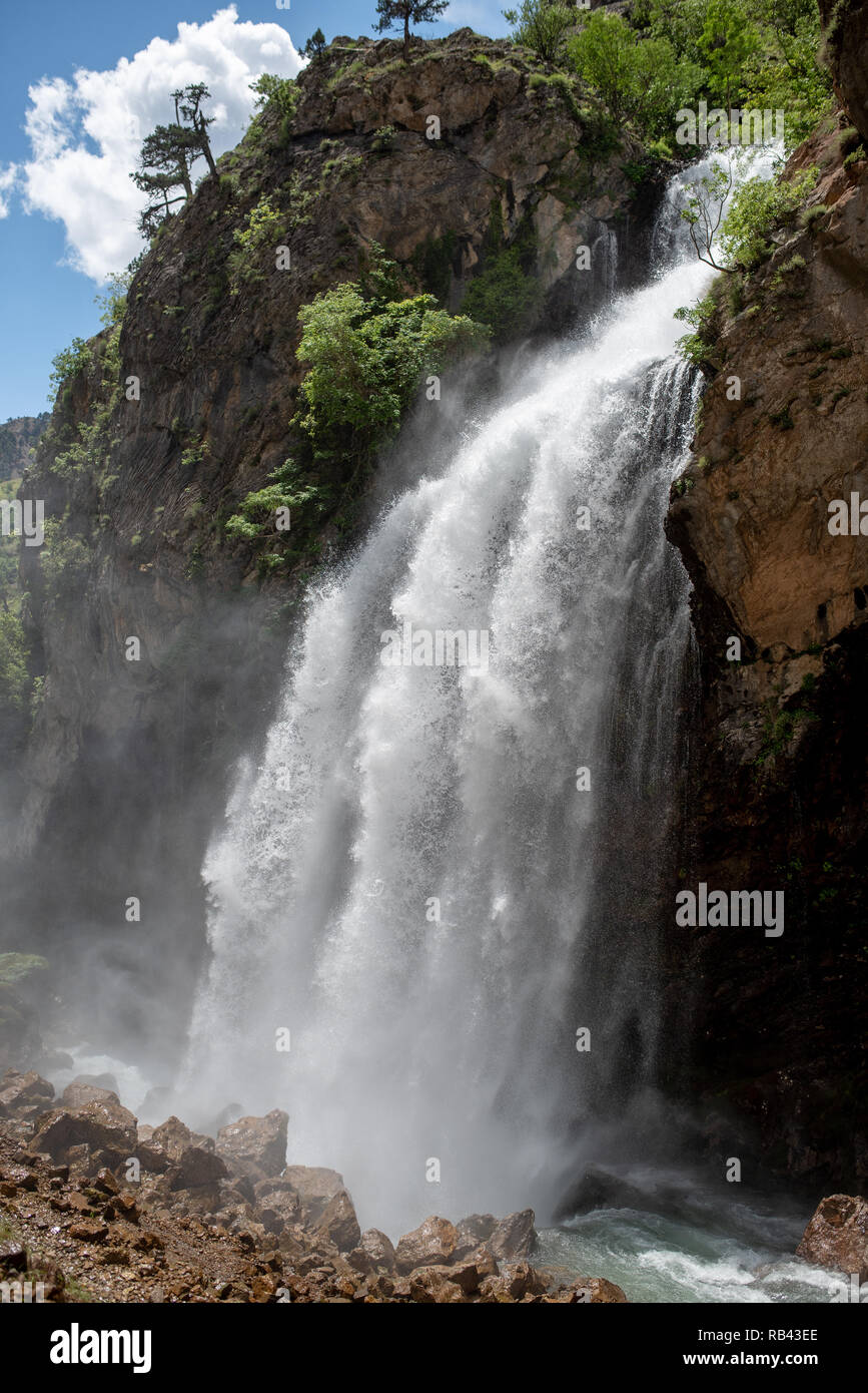 Belle Cascade Kapuzbasi et parc national. Kayseri, Turquie. Banque D'Images