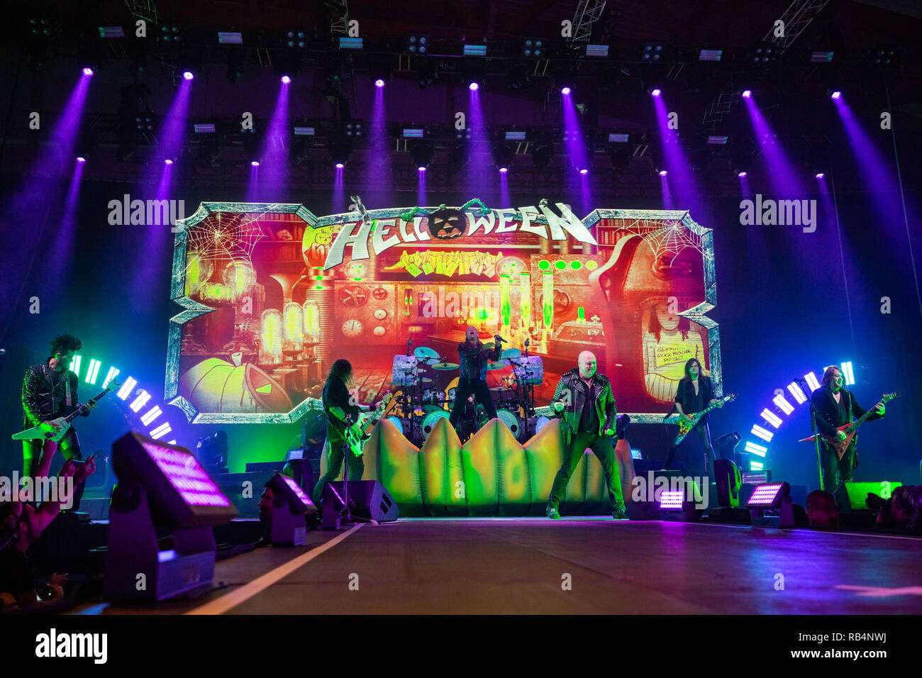 Helloween en concert à La Sala Tejo à Lisbonne, Portugal avec : Michael Kiske, Kai Hansen, Andi Deris, Michael Weikath, Markus Grosskopf, Sascha Gerstner, Daniel Löble Où : Lisboa, Portugal Quand : 06 Déc 2018 Crédit : Rui M Leal/WENN.com Banque D'Images
