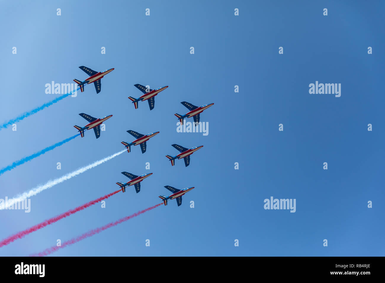 Patrouille de France patrouille acrobatique (Français) avec la fumée rouge et blanc bleu Banque D'Images