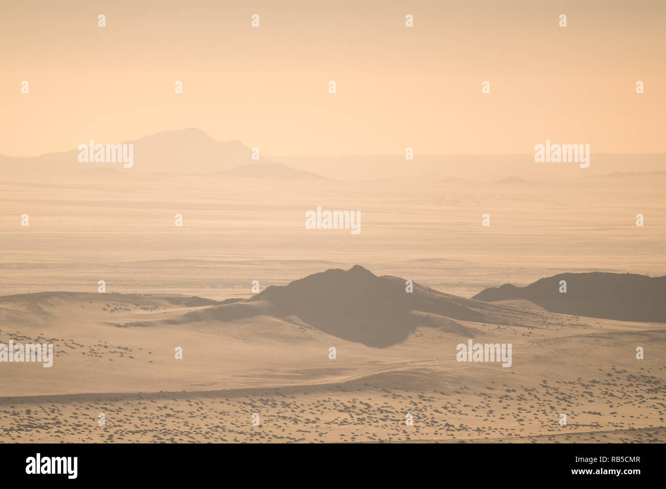 Coucher de soleil sur le désert du Namib en Namibie Banque D'Images