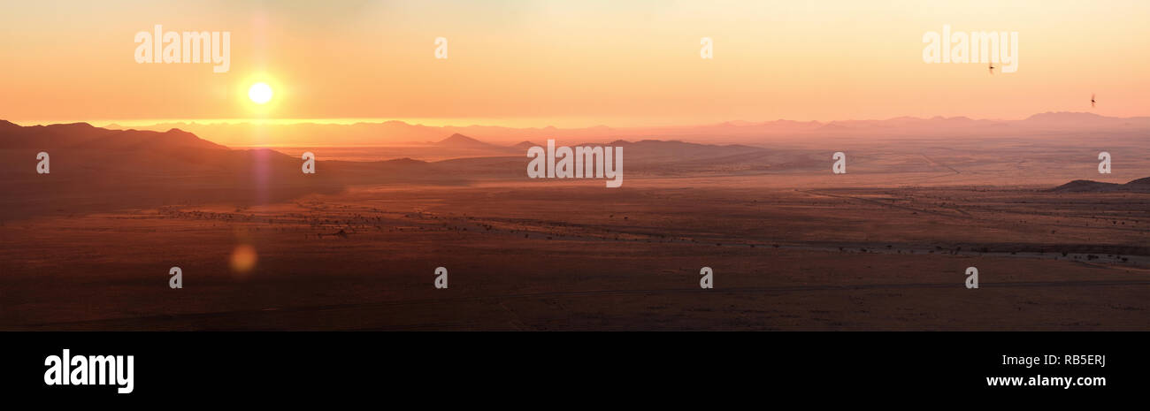 Panorama au coucher du soleil du désert du Namib Banque D'Images