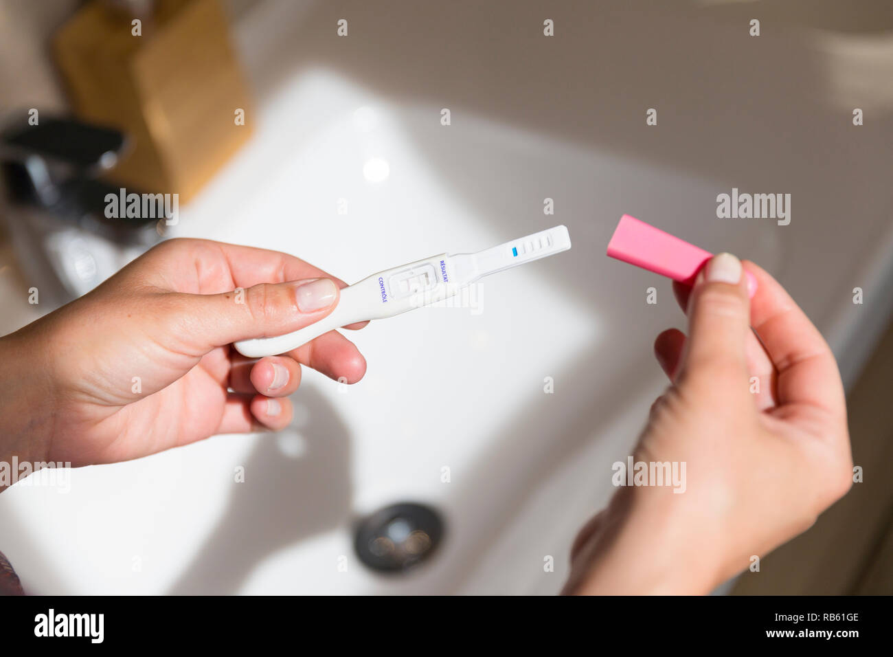 Test de grossesse positif. Banque D'Images
