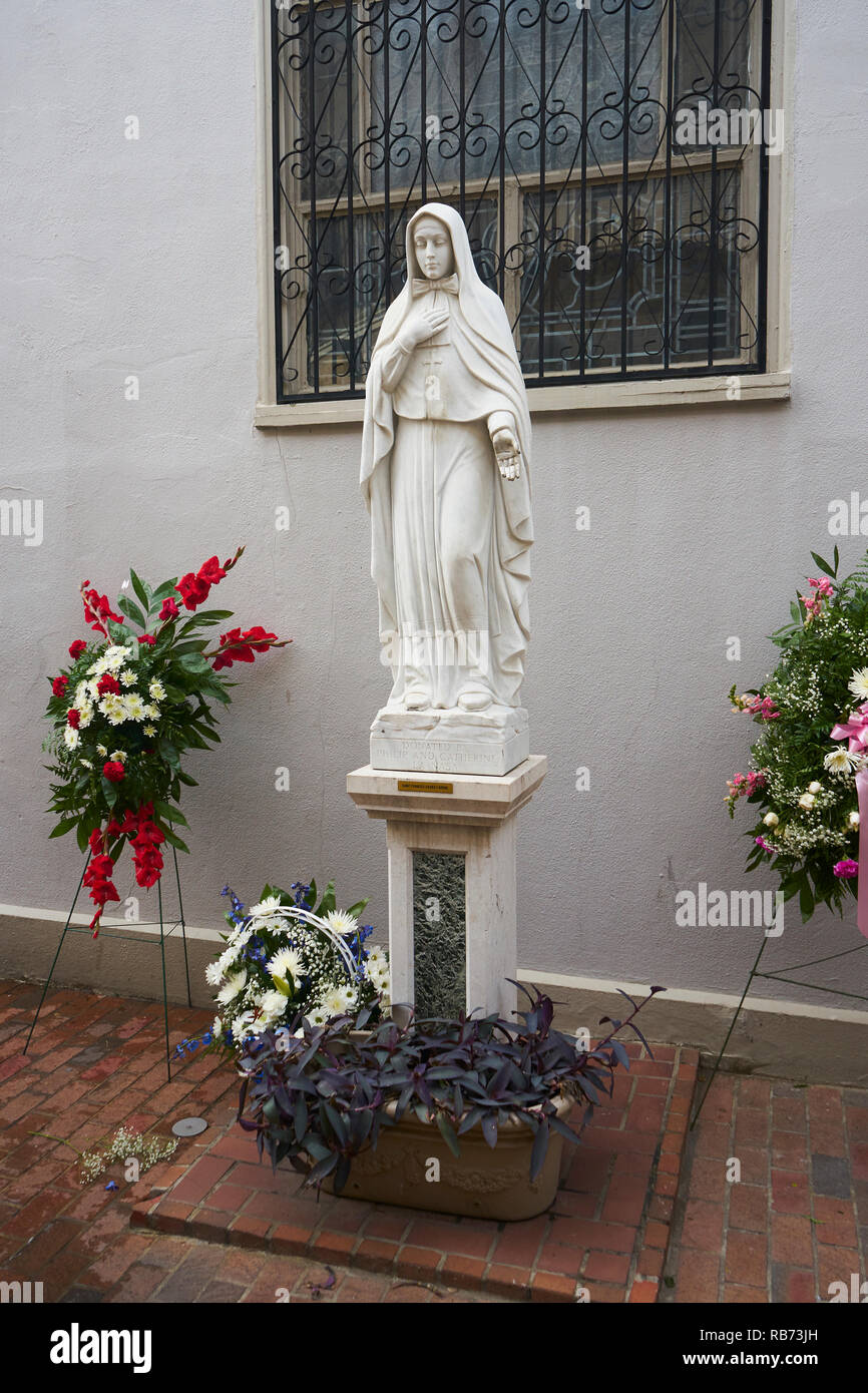 Statue de sainte Francesca Saverio Cabrini, Notre Dame de Guadalupe Chapelle, La Nouvelle-Orléans. Banque D'Images