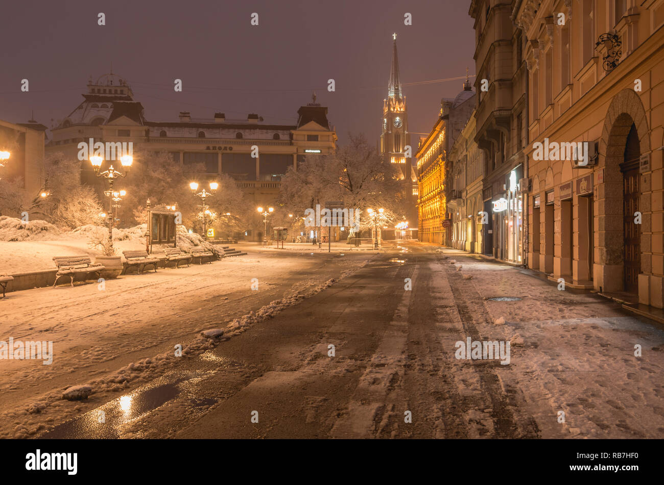 La ville de Novi Sad à l'heure d'hiver, Voyvodina, Serbie. Banque D'Images