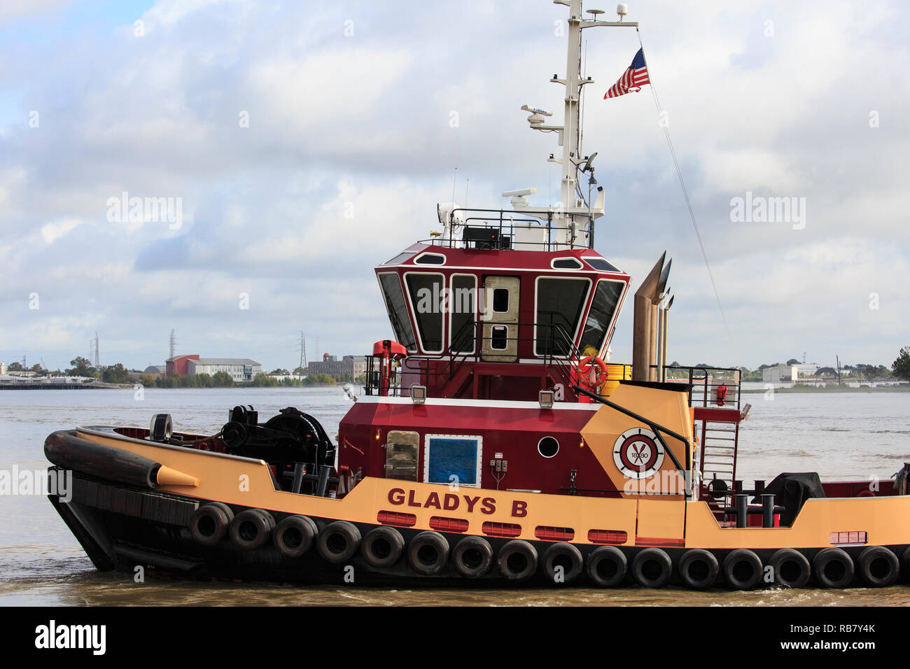 Tugboat Gladys B sur le fleuve Mississippi à la Nouvelle Orléans, Louisiane. Banque D'Images