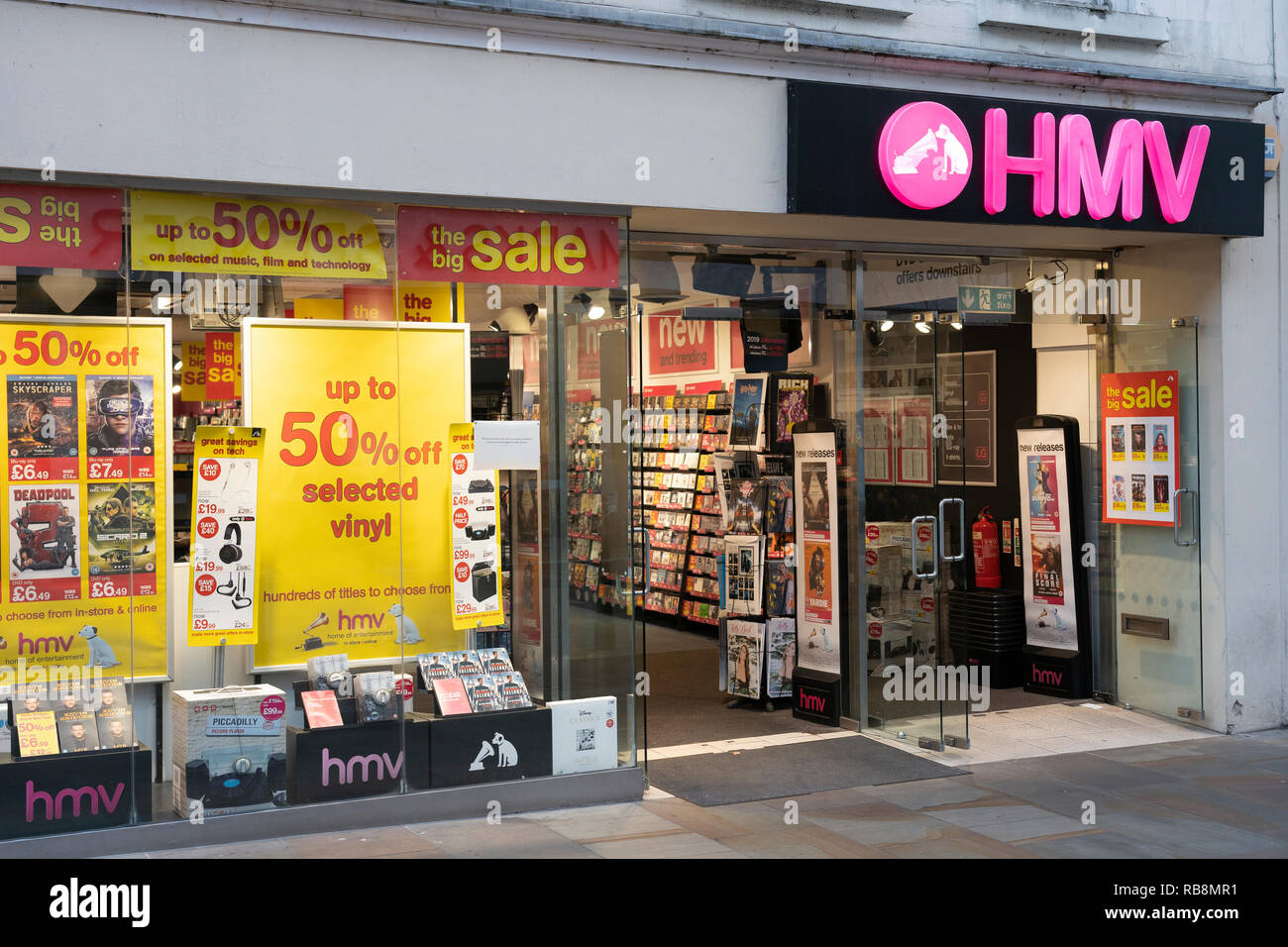 Un magasin HMV à Worcester, en Angleterre, l'un des derniers magasins vendant de la musique physique Banque D'Images