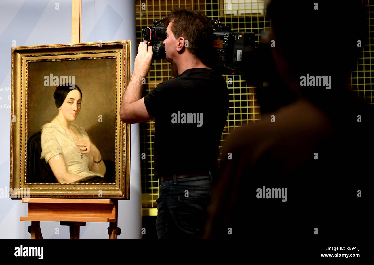 Berlin, Allemagne. 05Th Jan, 2019. Les journalistes photo 'Portrait d'une jeune femme assise/Portrait de jeune femme assise" par l'artiste Thomas Couture. La peinture de l'art trouver Gurlitt a été identifié comme étant l'art pillés par les Nazis et est retourné aux descendants. Credit : Britta Pedersen/dpa-Zentralbild/dpa/Alamy Live News Banque D'Images