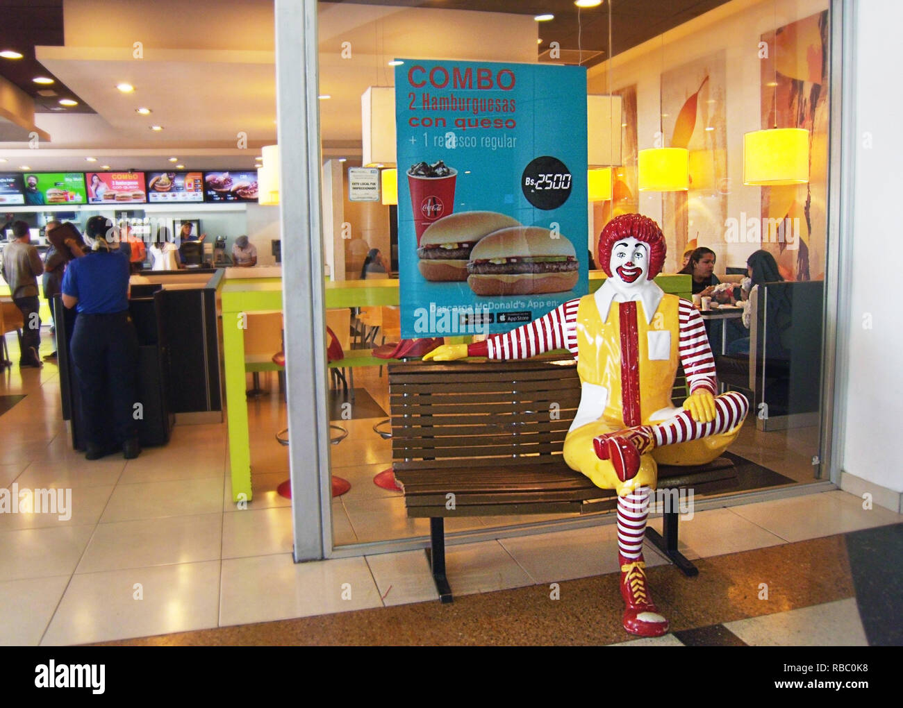 Statue de Ronald McDonald. McDonald's restaurant fast-food Caracas Banque D'Images