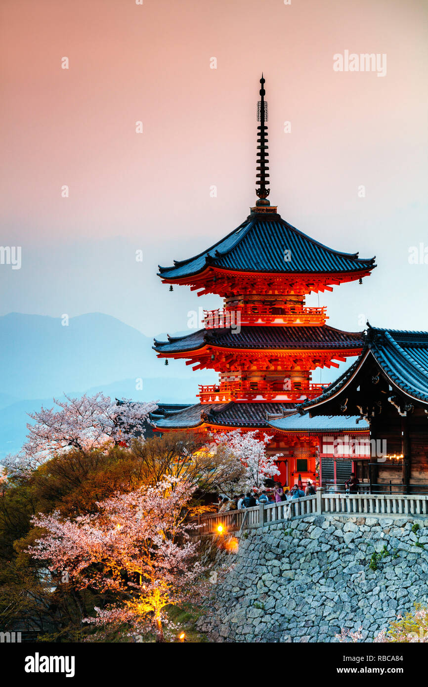 Pagode sanjunoto temple kiyomizudera kyoto Banque de photographies et d ...