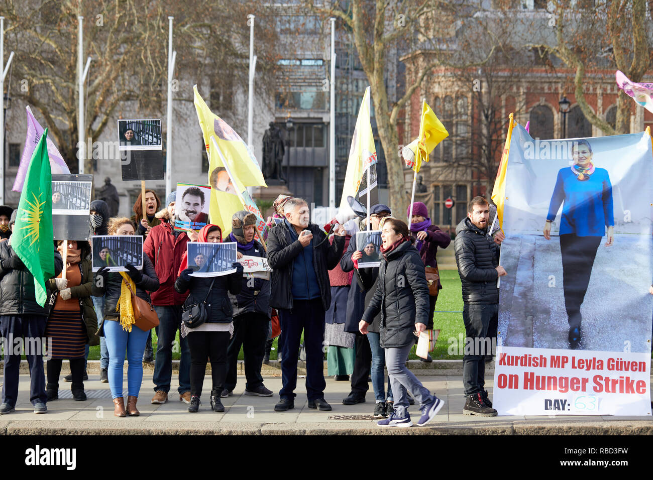 Londres, UK - 9 janvier, 2019 : Des manifestants à l'extérieur de Kurdes Parlement à l'appui de MP Leyla Guven qui a été en grève de la faim depuis le 7 nov. à l'appui du leader kurde Abdullah Ocalan. Crédit : Kevin J. Frost/Alamy Live News Banque D'Images