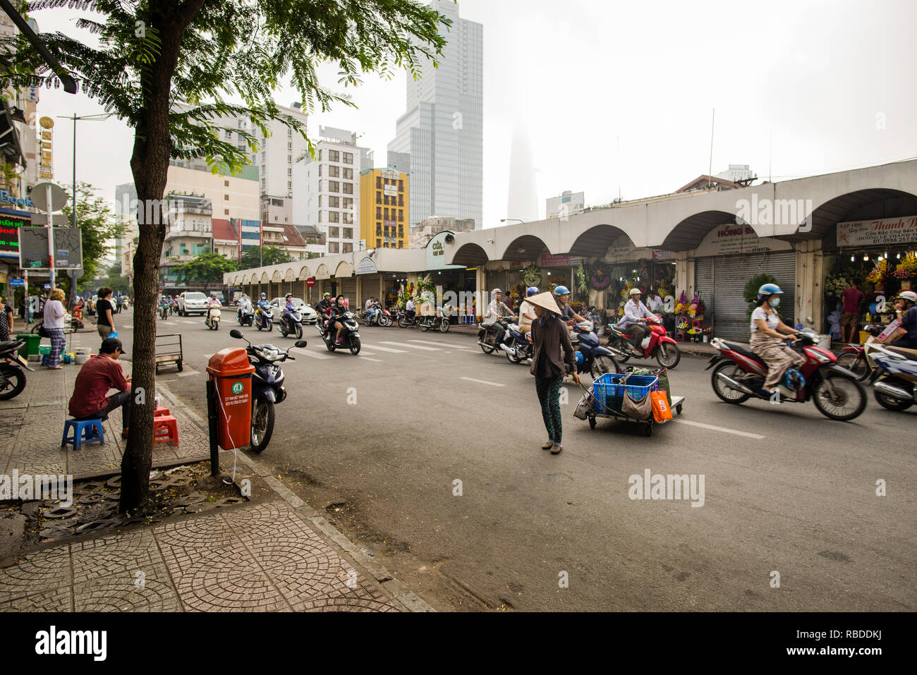 Ben Thanh Market à Saigon est l'une des premières structures survivantes au Vietnam. Banque D'Images