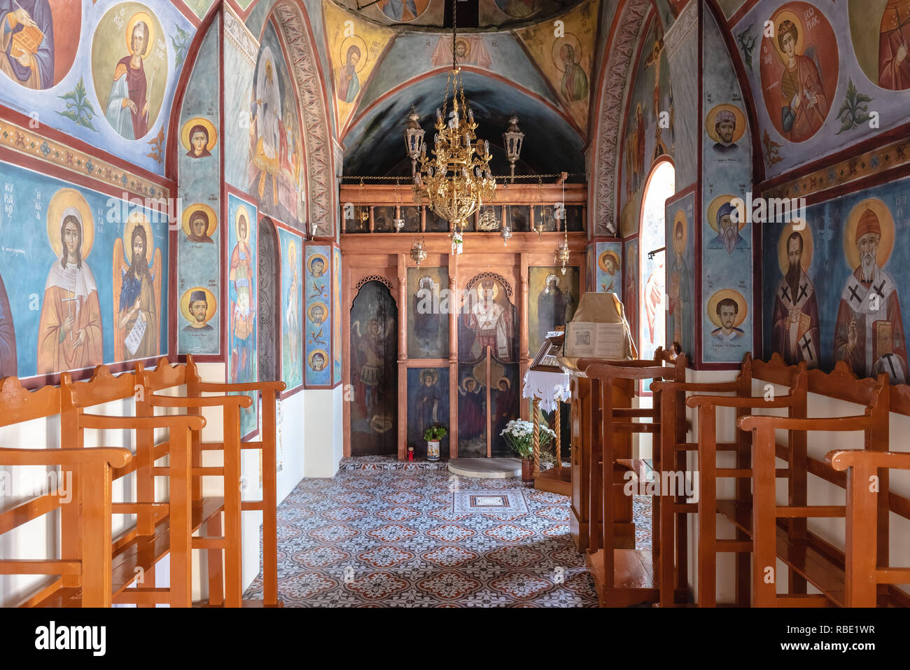 SIFNOS, GRÈCE - 12 septembre 2018 : Intérieur de la chapelle d' Agios Syméon construite en 1667 sur l'Siffnos island, Cyclades, Grèce Banque D'Images