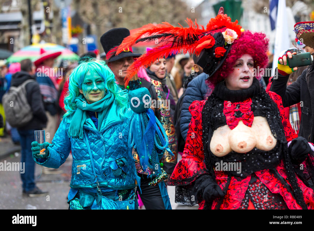 Défilé de carnaval à Maastricht, Pays-Bas, le dimanche de carnaval, avec des centaines de participants et des milliers de spectateurs, Maastricht est le stronghol Banque D'Images
