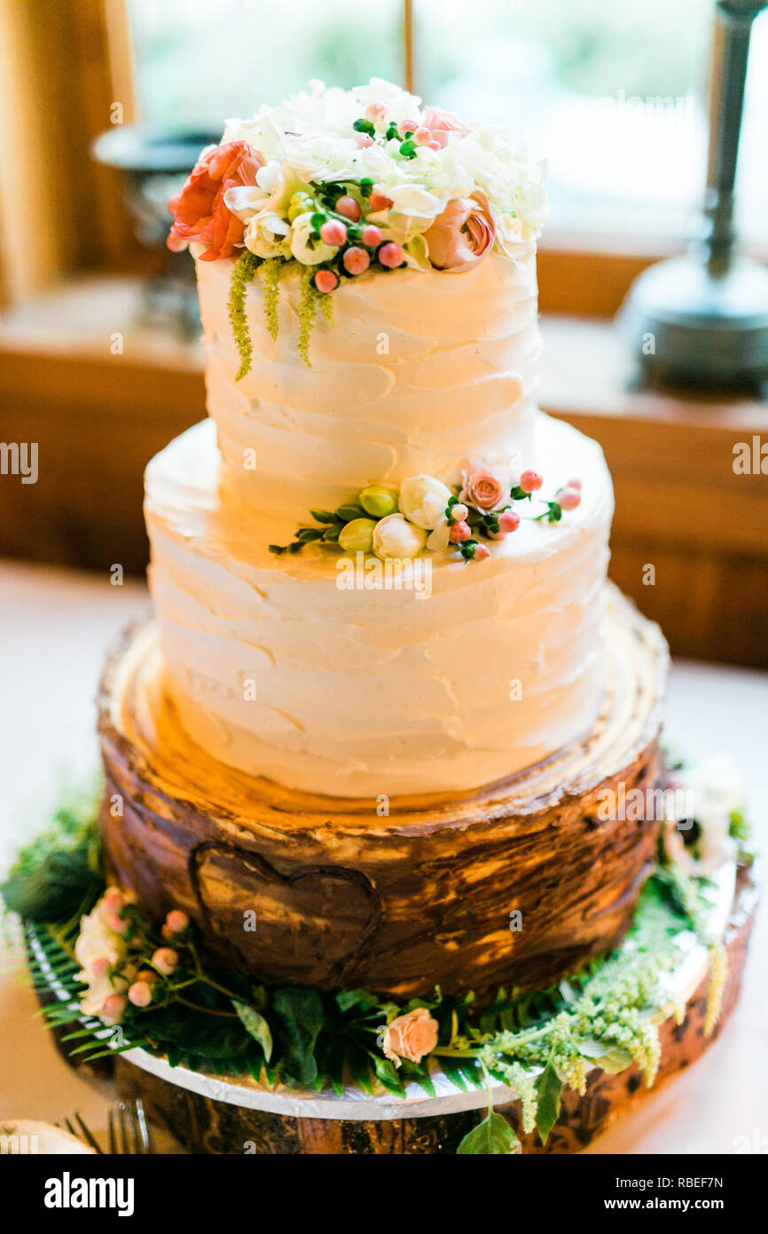 Gateau De Mariage Unique Banque De Photographies Et D Images A Haute Resolution Alamy