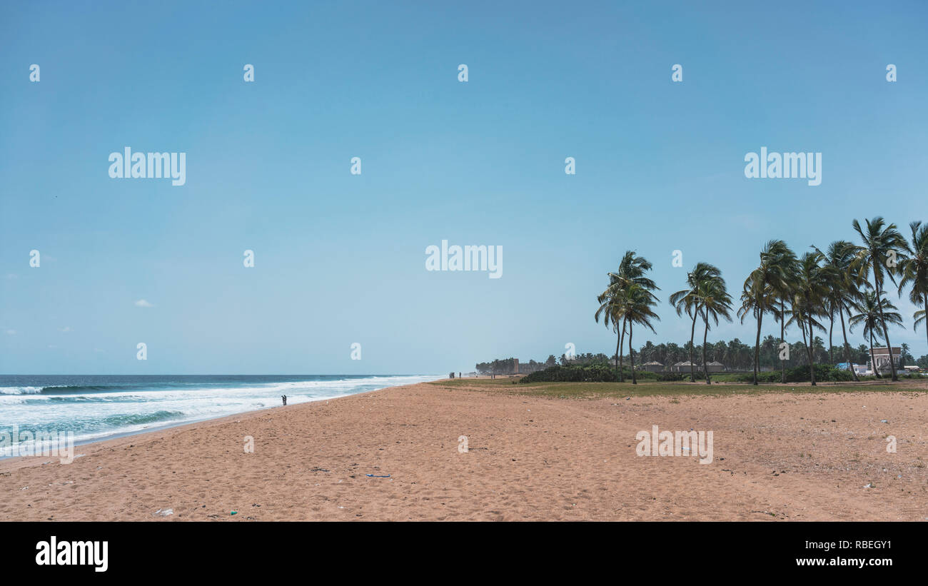Côte des Esclaves, sur le golfe du Bénin, face au golfe de Guinée, le fameux port de la passerelle en bord de mer à l'esclavage. L'Afrique, Bénin, Ouidah. Banque D'Images