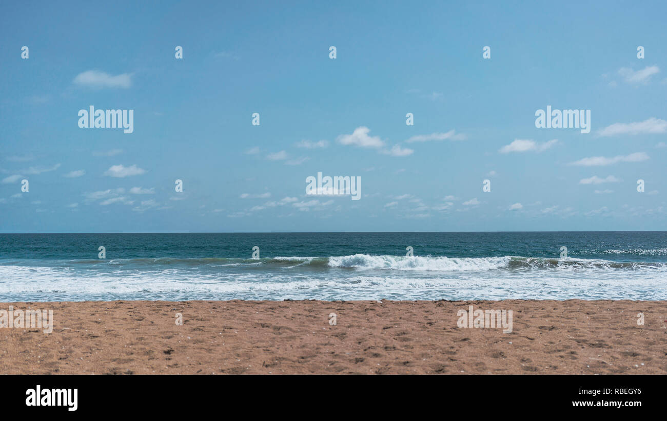 Côte des Esclaves, sur le golfe du Bénin, face au golfe de Guinée, le fameux port de la passerelle en bord de mer à l'esclavage. L'Afrique, Bénin, Ouidah. Banque D'Images