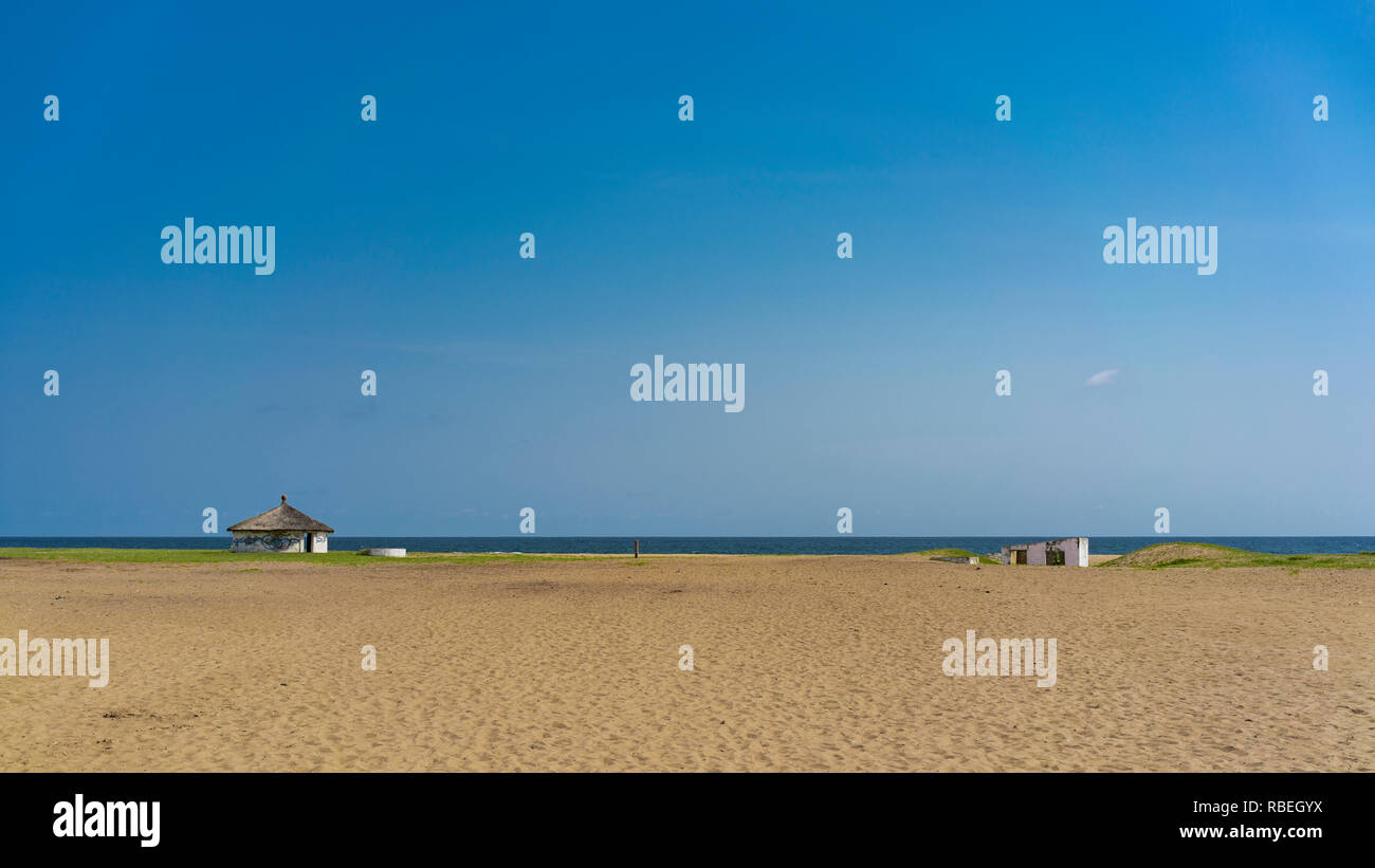 Côte des Esclaves, sur le golfe du Bénin, face au golfe de Guinée, le fameux port de la passerelle en bord de mer à l'esclavage. L'Afrique, Bénin, Ouidah. Banque D'Images