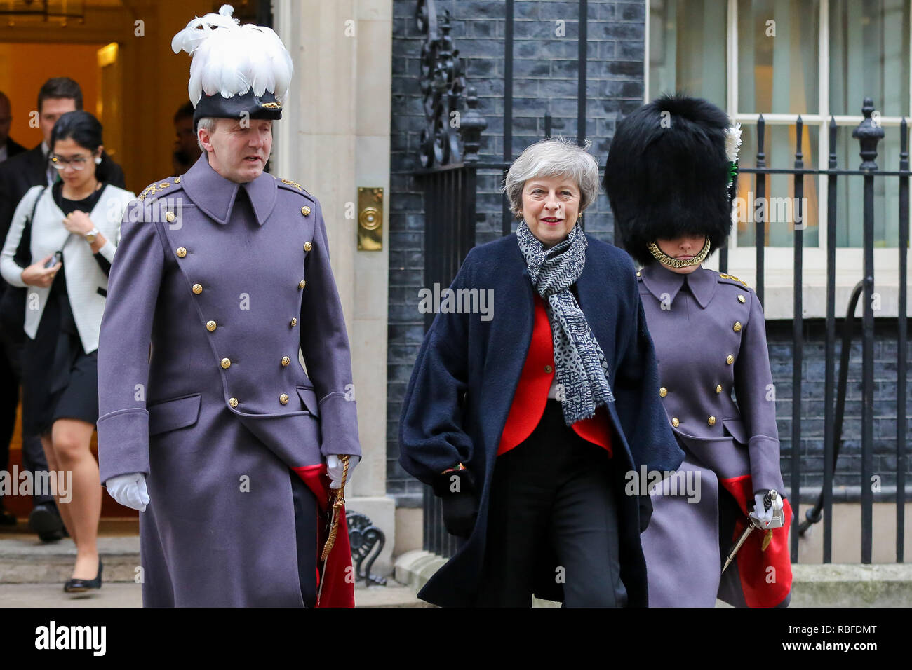 Downing Street, London, UK 10 Jan 2019 - Le Premier ministre britannique Theresa May (R) et le général Benjamin John Bathurst CBE (L) ne laisse pas de 10 Downing Street pour saluer le Premier Ministre Shinzō Abe du Japon. Credit : Dinendra Haria/Alamy Live News Banque D'Images