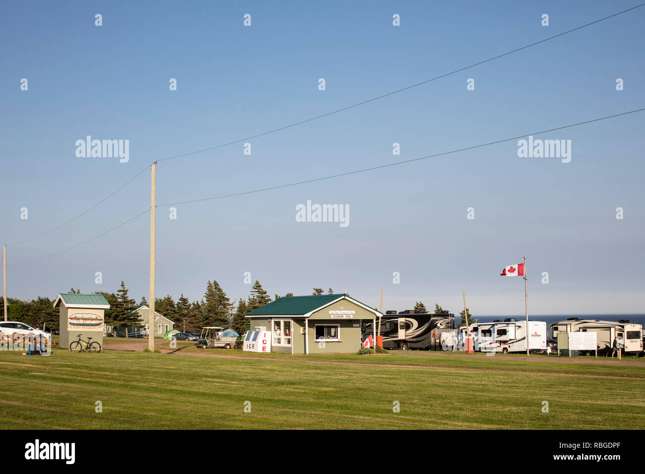 POINT ROUGE, PRINCE EDWARD ISLAND, CANADA - Le 9 juillet 2018 : Le bureau du parc provincial de rouge et l'entrée. ( Ryan Carter ) Banque D'Images