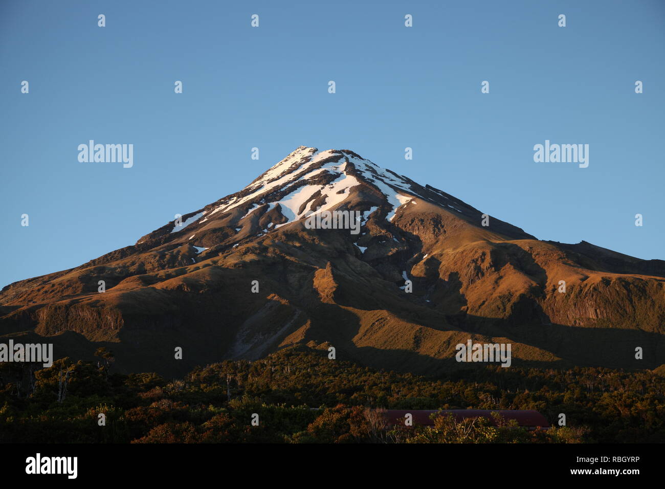 Le Mont Taranaki dans la lumière du matin Banque D'Images