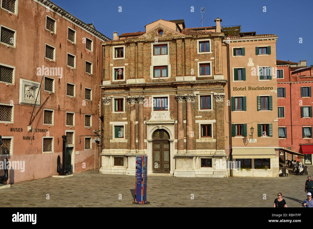 Venise, Vénétie, Italie. Août 2018. Le long de la côte de la schiavoni, où la ville se termine et le lagon ouvert commence, le siège de la mus Banque D'Images