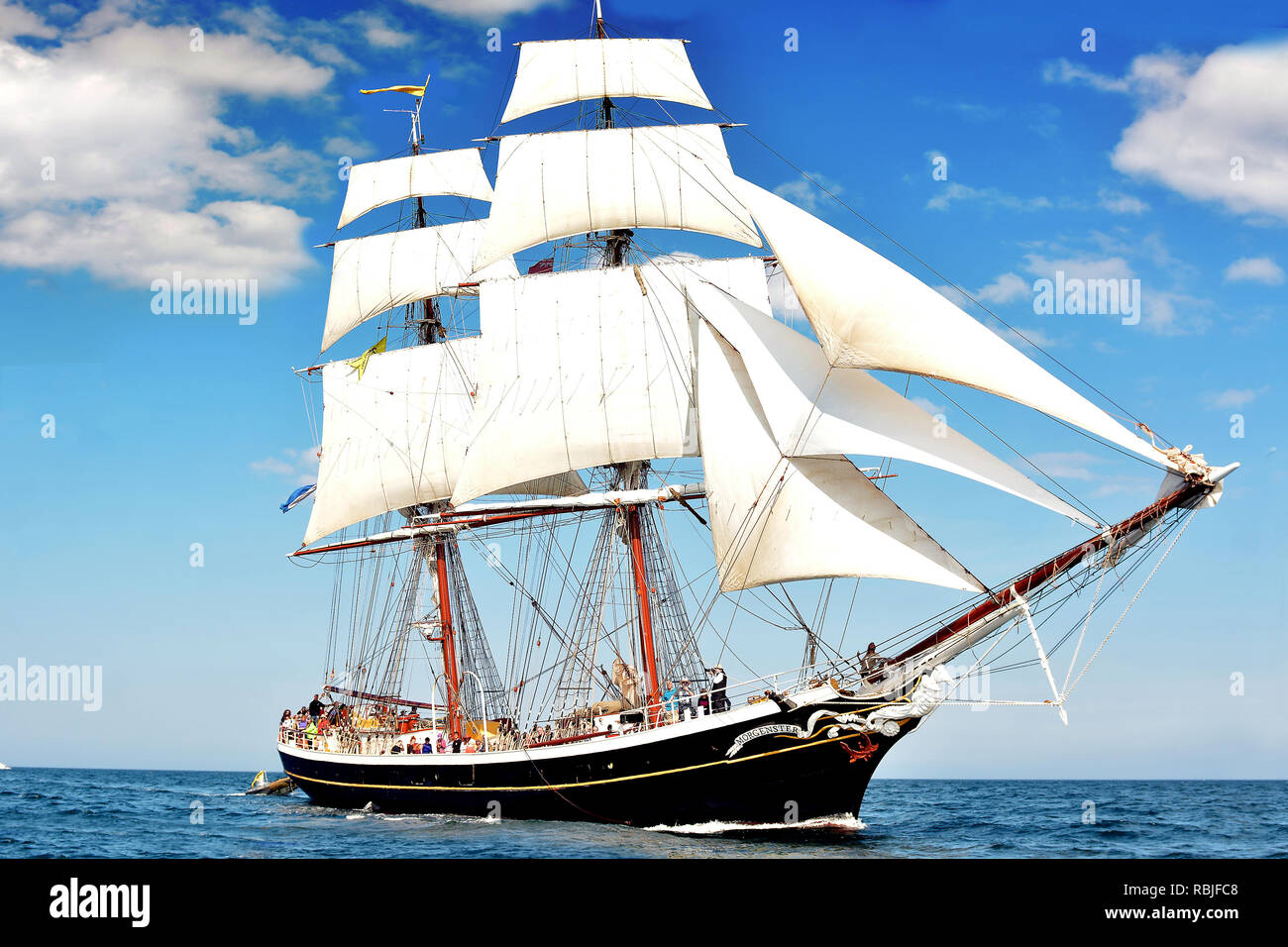 Course des grands voiliers de Sunderland Juillet 2018 navires rassemblés dans l'usure de la rivière et le Port de Sunderland, au nord-est, le Royaume-Uni - qui a lieu chaque année dans les eaux européennes Banque D'Images