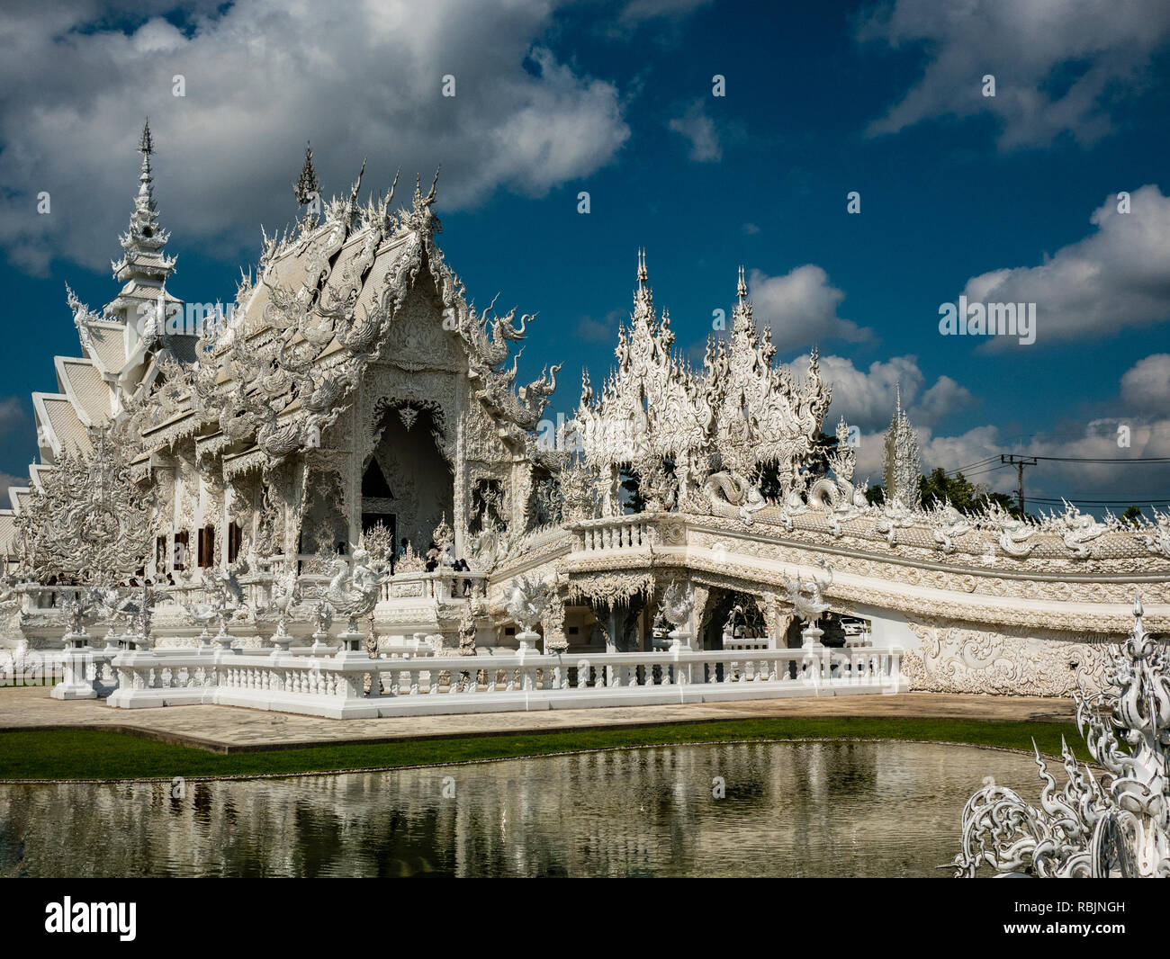 Temple de pont blanc et le cycle des renaissances, Chiang Rai, Thaïlande Banque D'Images