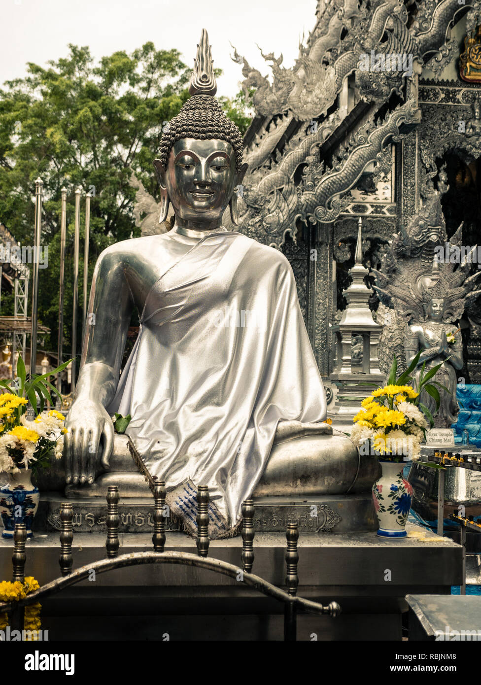 Statue du Bouddha d'argent à Chiang Mai, Thaïlande Banque D'Images
